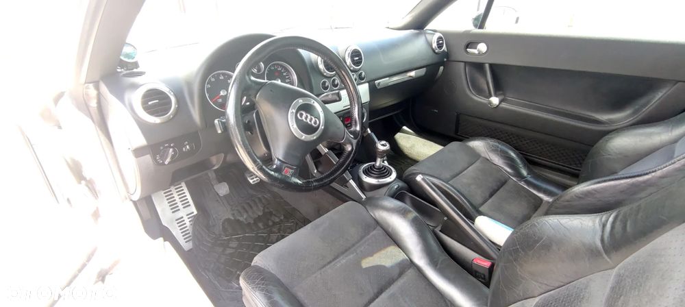 Audi TT Coupé 1.8T - 10