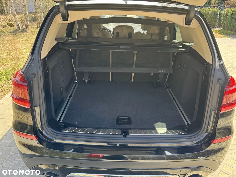 BMW X3 xDrive20d Luxury Line - 13