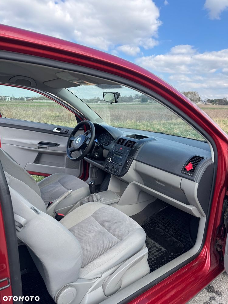 Volkswagen Polo 1.4 16V Comfortline - 19