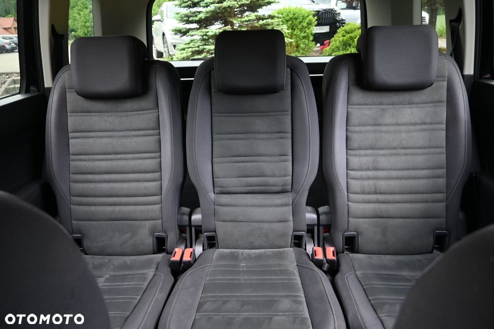 Volkswagen Touran 1.6 TDI SCR (BlueMotion Technology) DSG Comfortline - 30