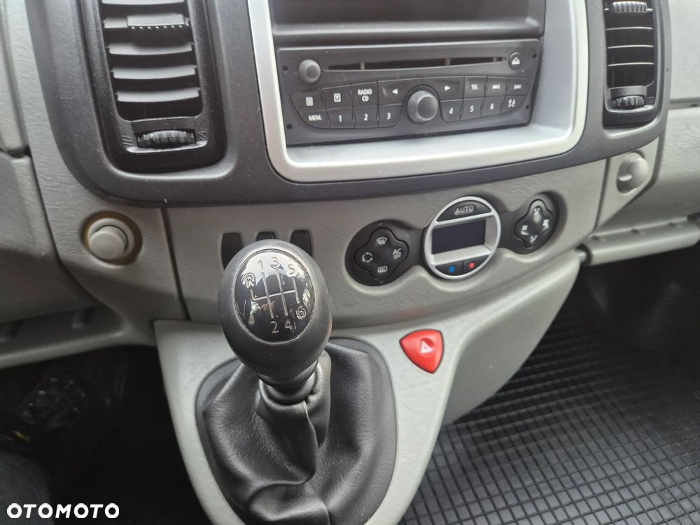 Renault Trafic Grand Passenger Expression - 29