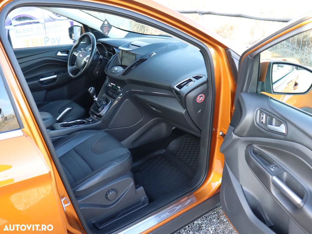 Ford Kuga 2.0 TDCi 4x2 Titanium - 4