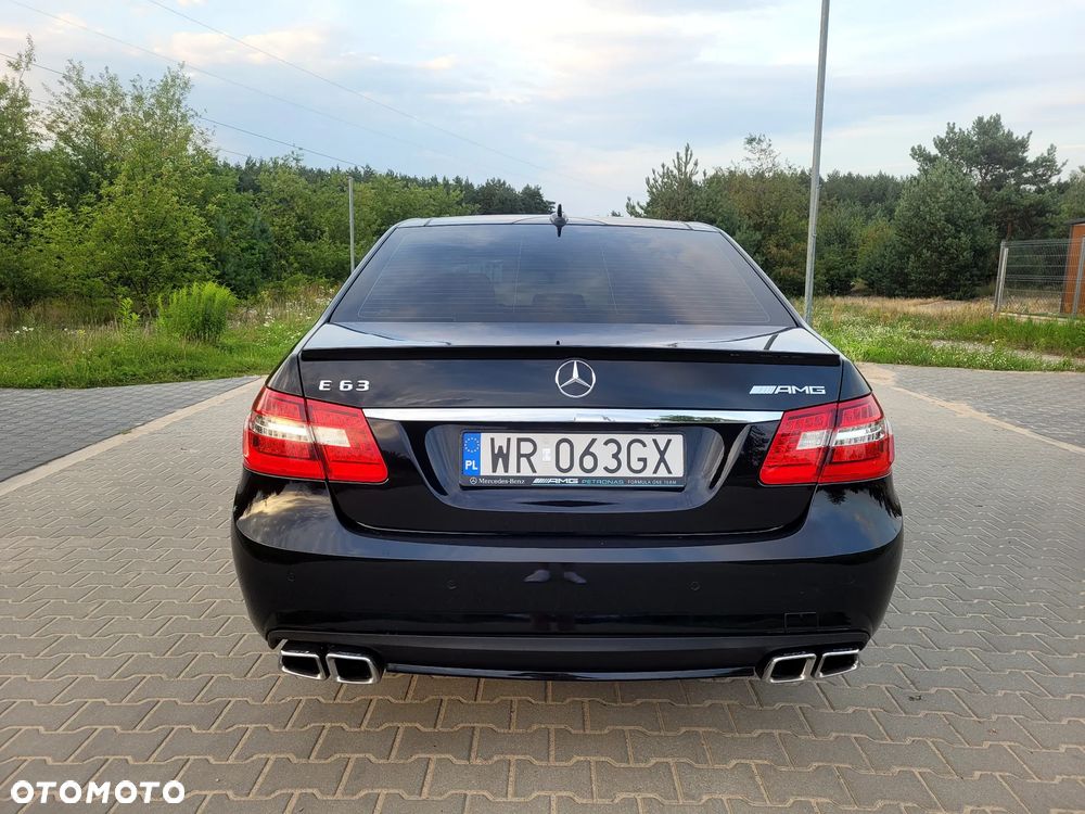 Mercedes-Benz Klasa E 63 AMG AMG Speedshift 7G-MCT - 7
