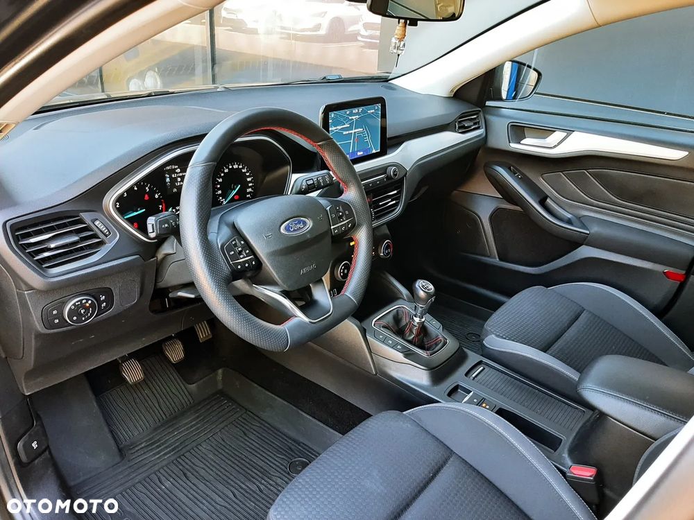 Ford Focus 1.0 EcoBoost Trend Edition - 22