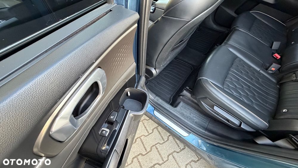 Kia Sorento - 17