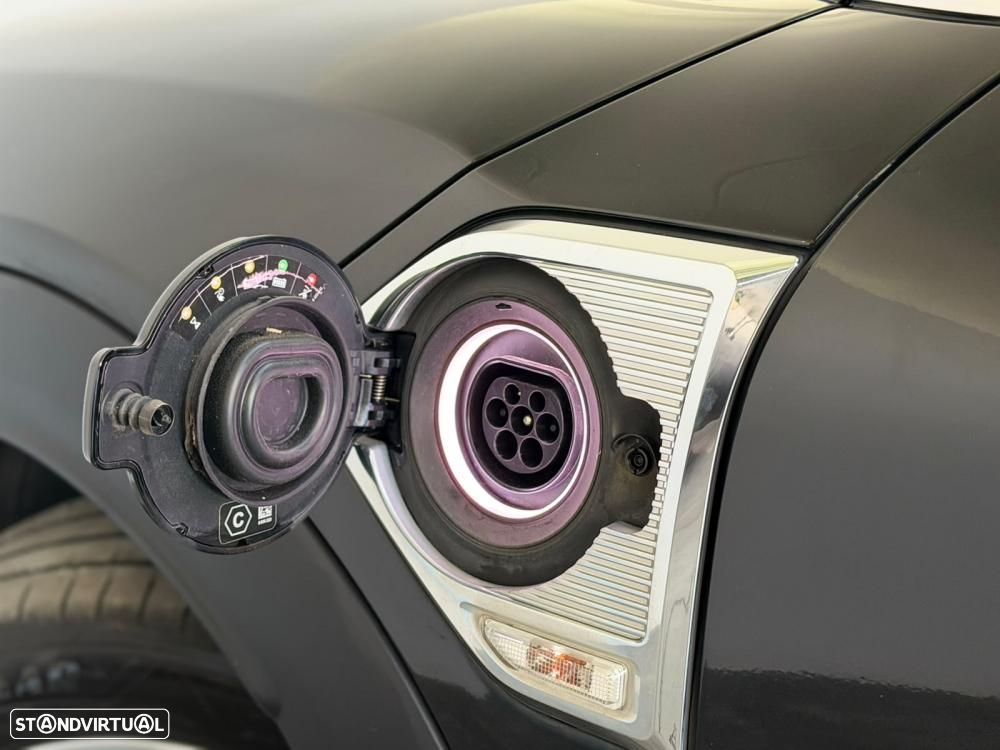 MINI Countryman Cooper SE Premium Essential Auto - 11