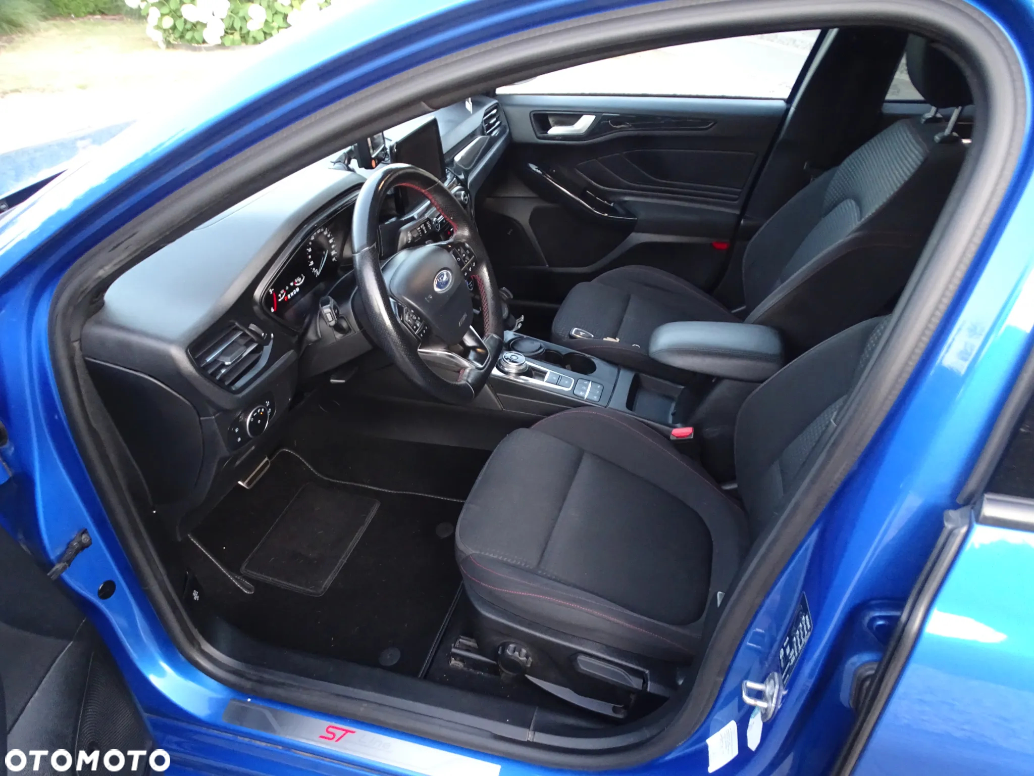 Ford Focus 1.5 EcoBlue Start-Stopp-System ST-LINE DESIGN - 5