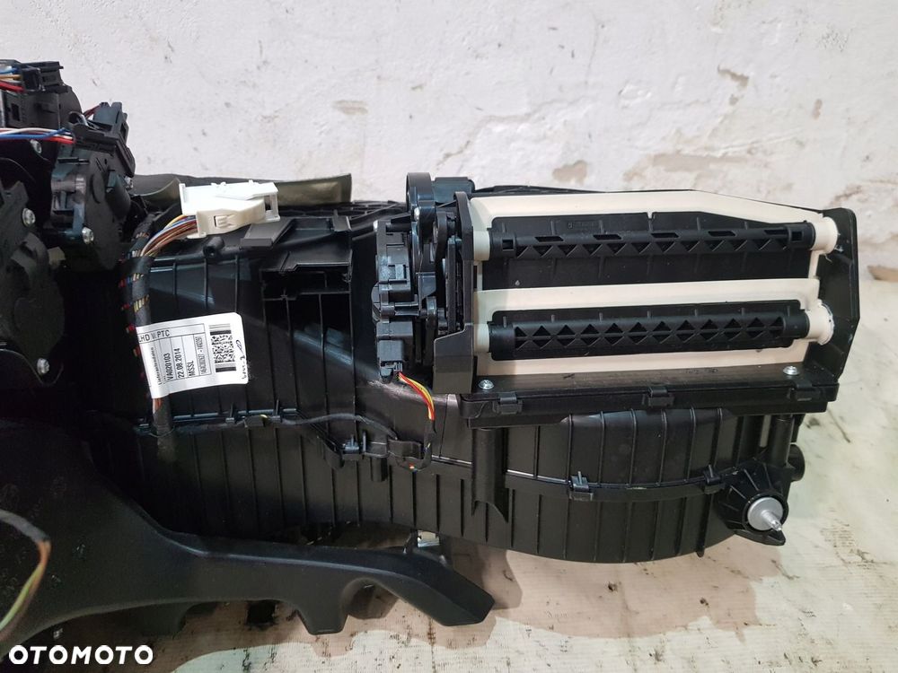 OBUDOWA NAGRZEWNICY 9325142 BMW F30 F31 EUR 3.0D - 6