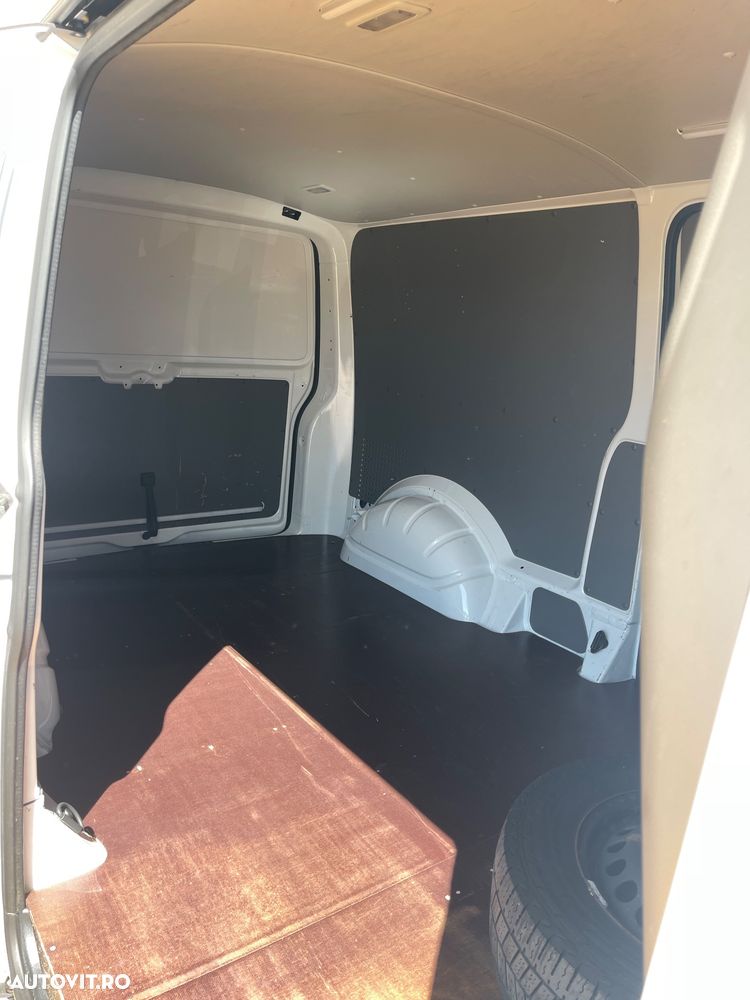 Volkswagen Transporter 2.0TDI  LUNG  2CULISANTE - 24