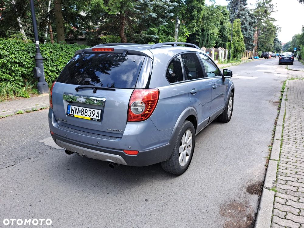 Chevrolet Captiva 2.0 d LT high - 3