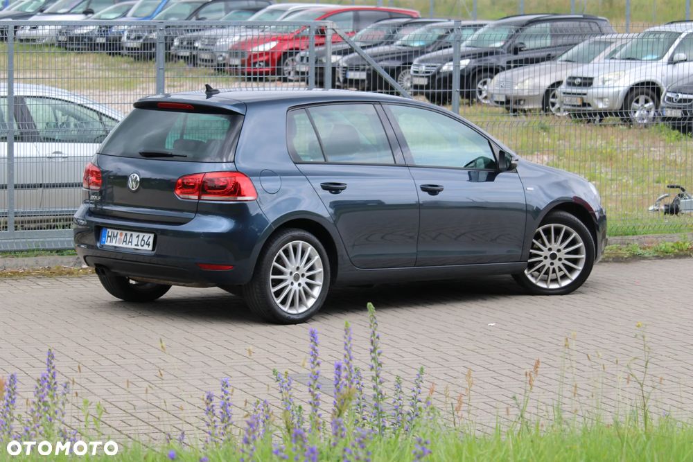 Volkswagen Golf 2.0 TDI DPF MATCH - 11