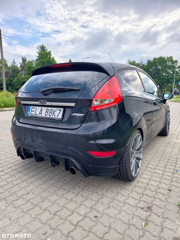 Ford Fiesta - 2