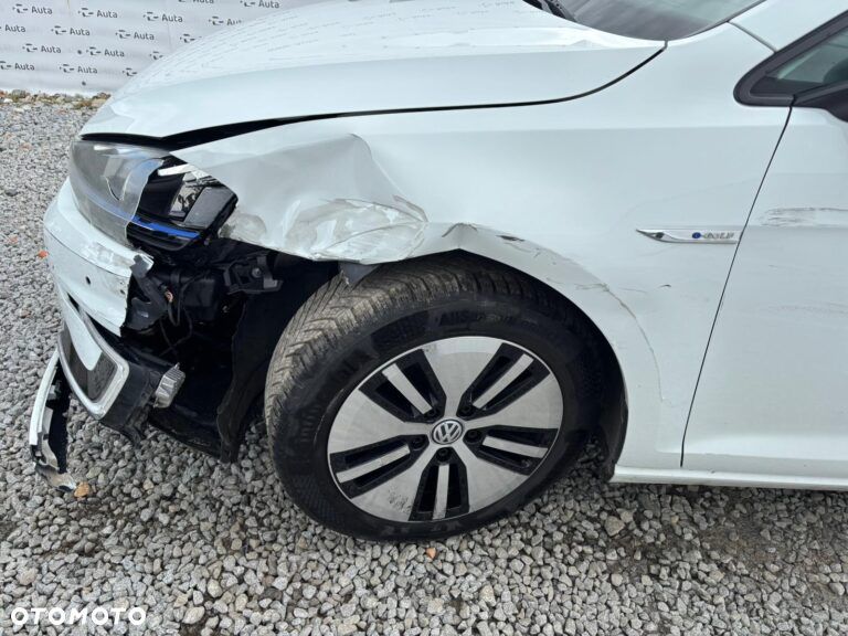 Volkswagen Golf - 5
