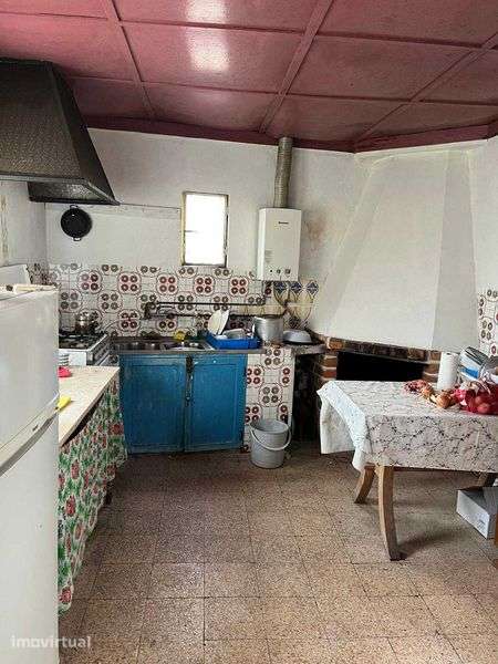 Alugo casa ou quartos - Grande imagem: 2/10