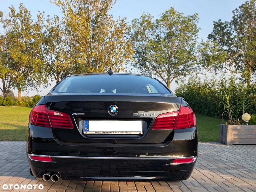 BMW Seria 5 525d xDrive Luxury Line - 12