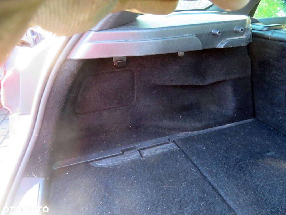 BOCZEK TAPICERKA BAGAŻNIKA LEWA DS5  96717228ZD CITROEN 2011-2015 - 1