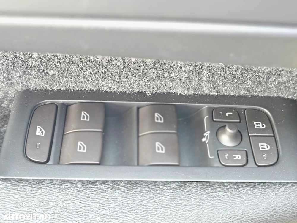 Volvo XC 40 T4 Geartronic Inscription - 28