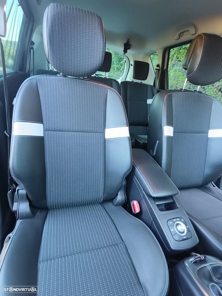 Renault Scénic 1.5 dCi Exclusive SS - 17