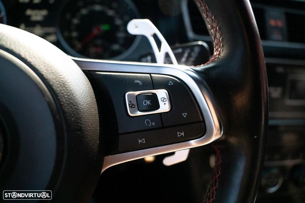 VW Golf 2.0 TSi GTi DSG Performance - 18