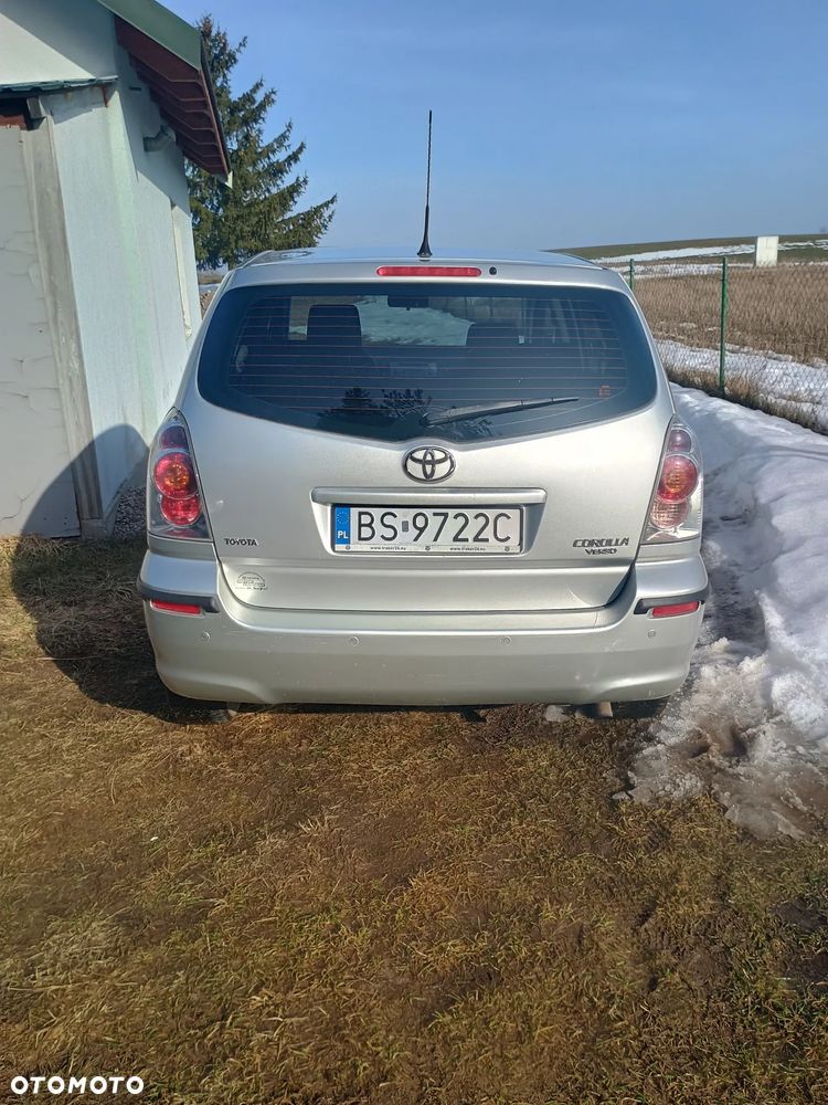 Toyota Corolla Verso 1.8 Multi-Mode Luna - 4
