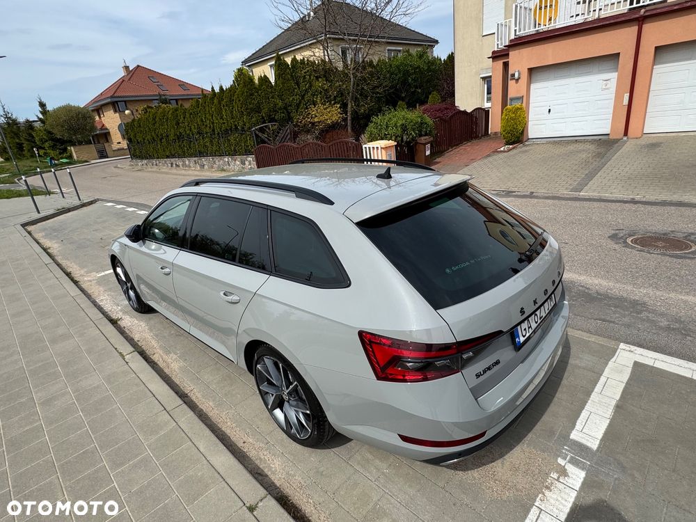 Skoda Superb 2.0 TDI SCR Sportline DSG - 20