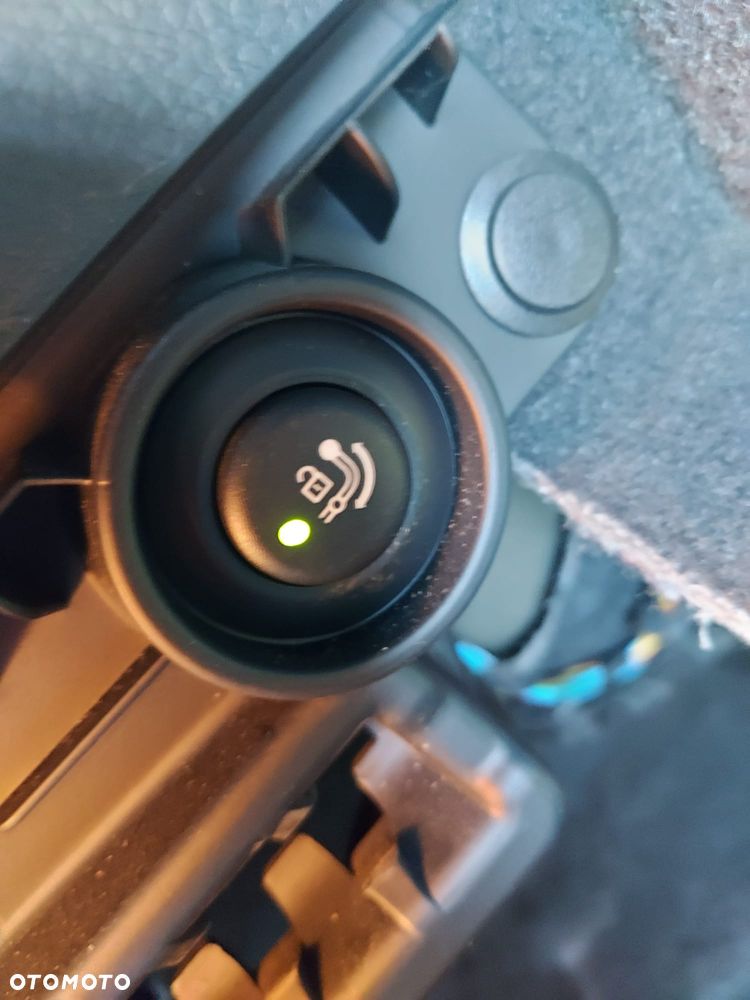 BMW Seria 3 318d DPF - 18