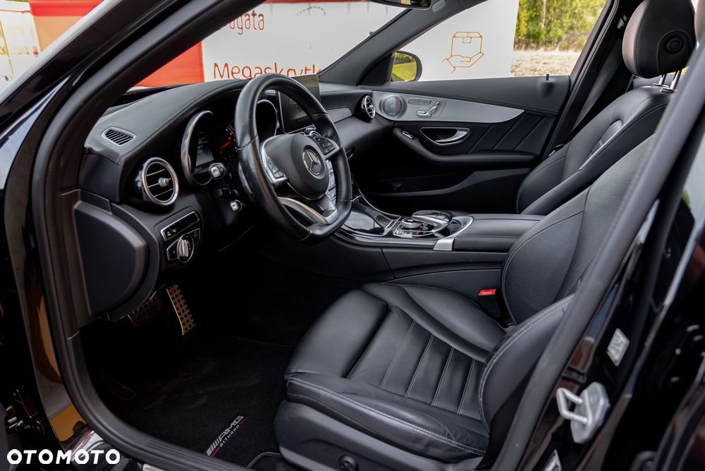Mercedes-Benz Klasa C 450 AMG 4Matic 7G-TRONIC - 22