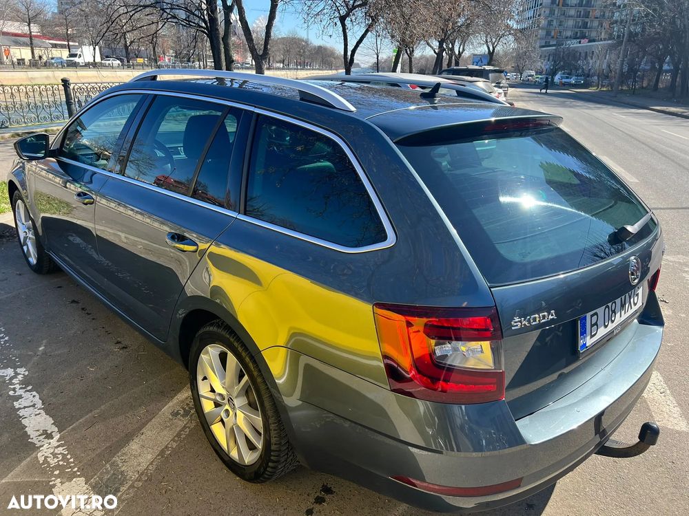 Skoda Octavia 2.0 TDI DSG Exclusive - 2