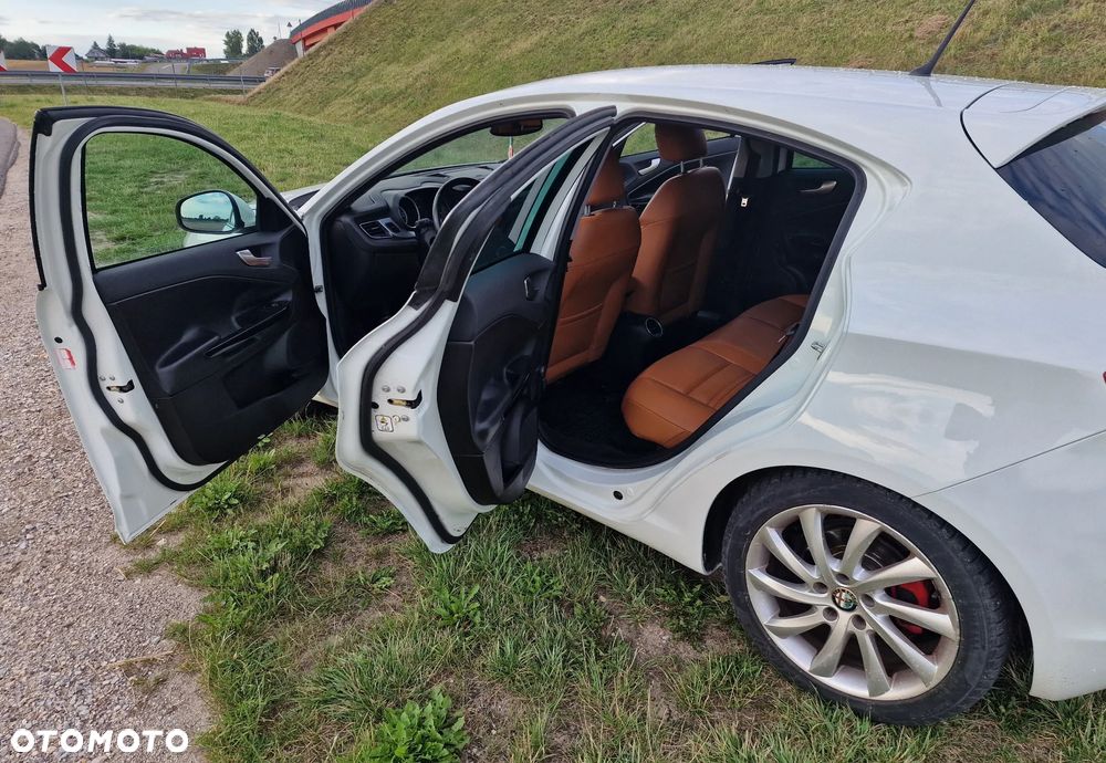 Alfa Romeo Giulietta 2.0 JTDM Distinctive - 15