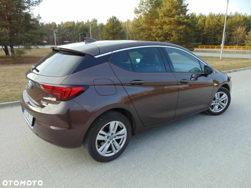 Opel Astra 1.4 Turbo Innovation - 36