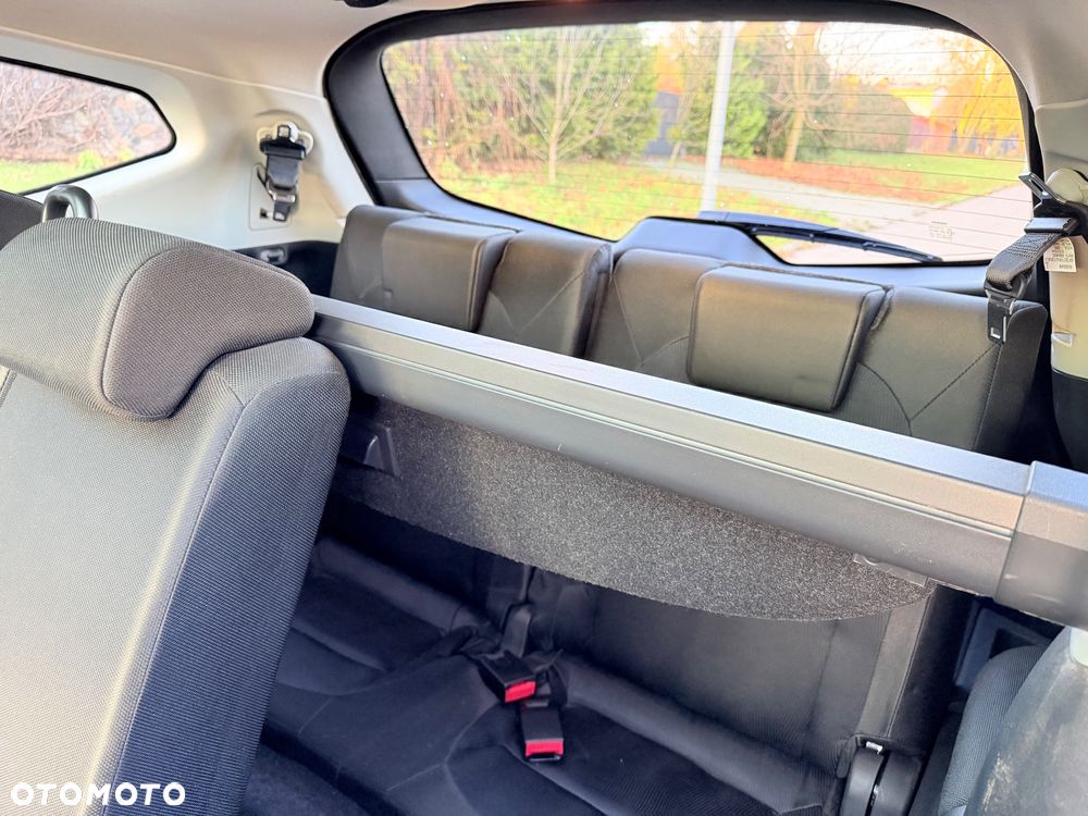 Nissan Qashqai+2 - 22