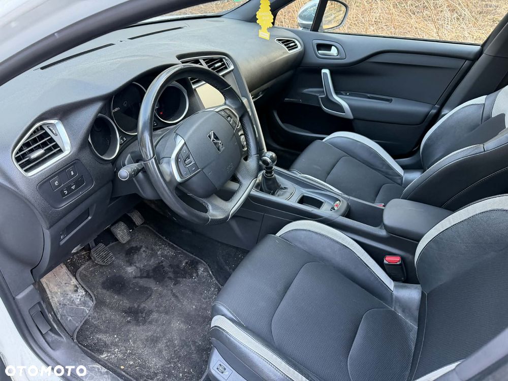 Citroën DS4 1.2 PureTech SoChic S&S - 11