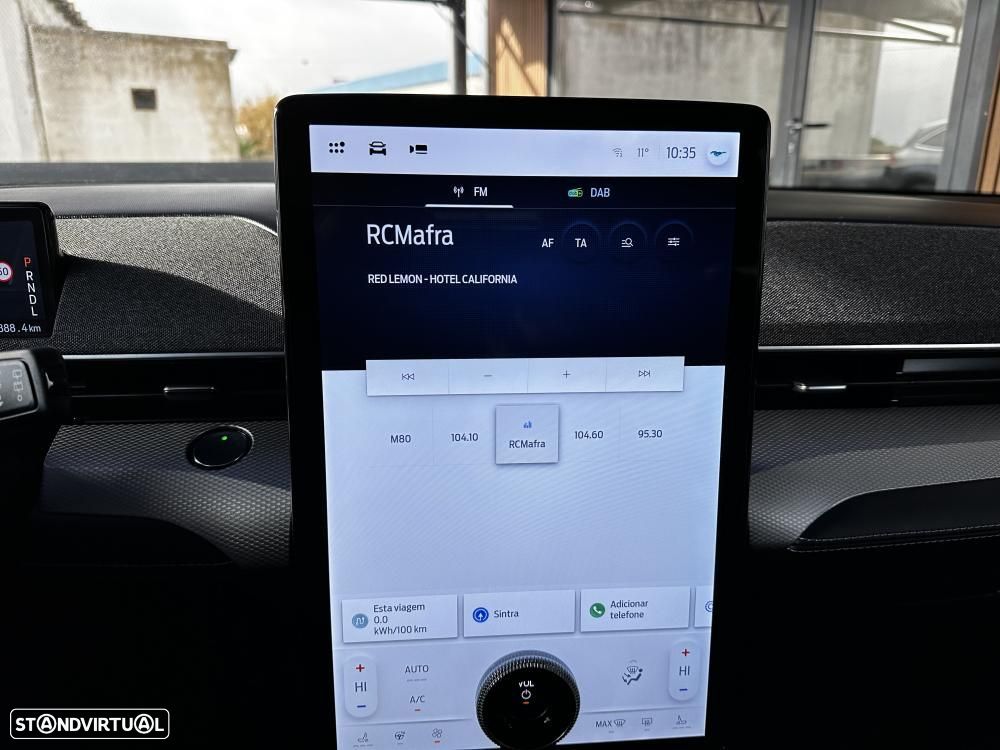 Ford Mustang Mach-E Standard - 33