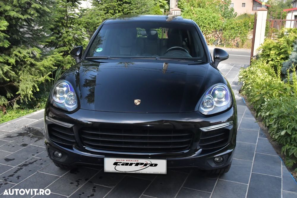Porsche Cayenne - 30