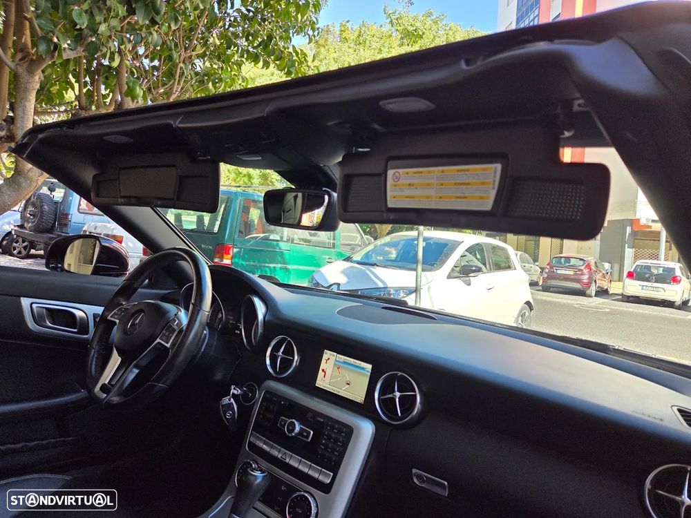Mercedes-Benz SLK 200 (BlueEFFICIENCY) 7G-TRONIC - 21