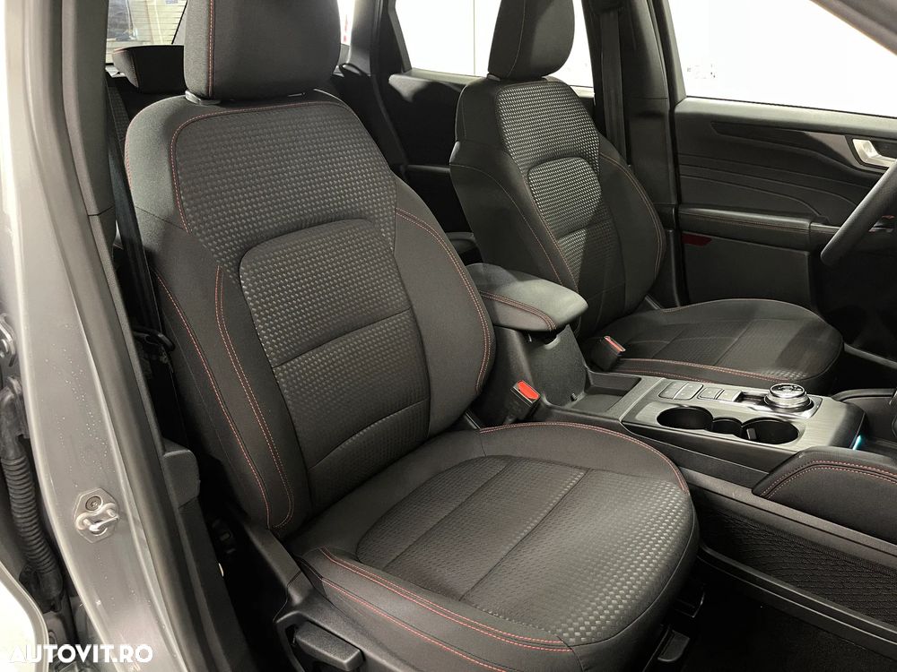 Ford Kuga 2.5 Duratec PHEV ST-LINE - 9