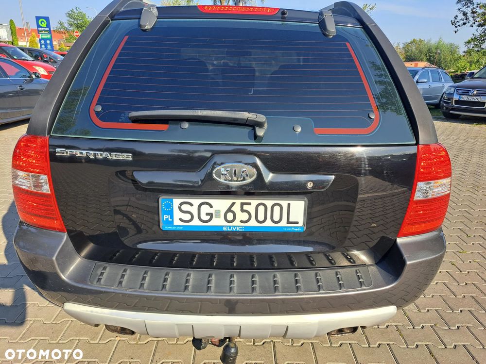 Kia Sportage 2.0 CRDi Freedom - 9