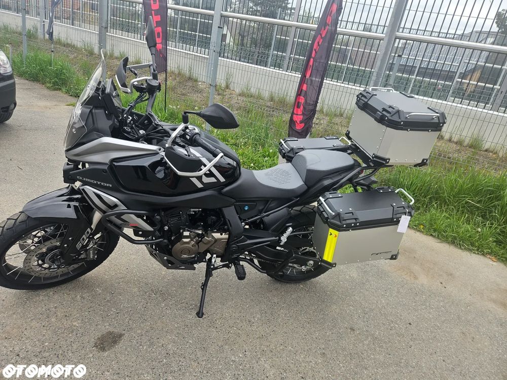 QJMOTOR SRT 600SX - 7