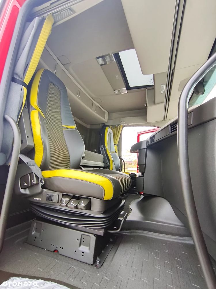 Volvo FH-16 / 750 KM / 6 x 4 / 217000 km - 24