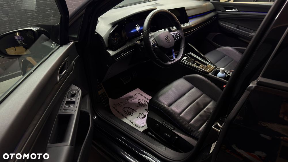 Volkswagen Golf - 27