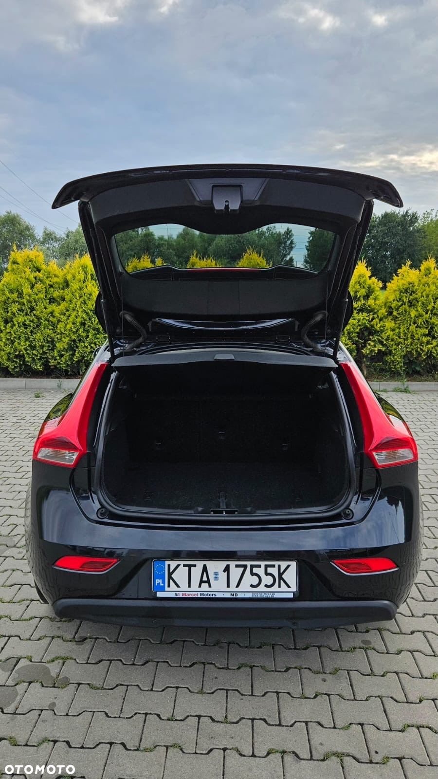 Volvo V40 D2 Powershift Momentum - 14