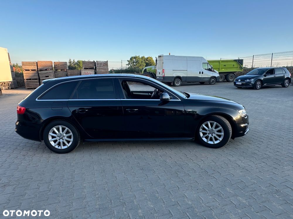 Audi A4 Avant 2.0 TDI DPF clean diesel multitronic Attraction - 4