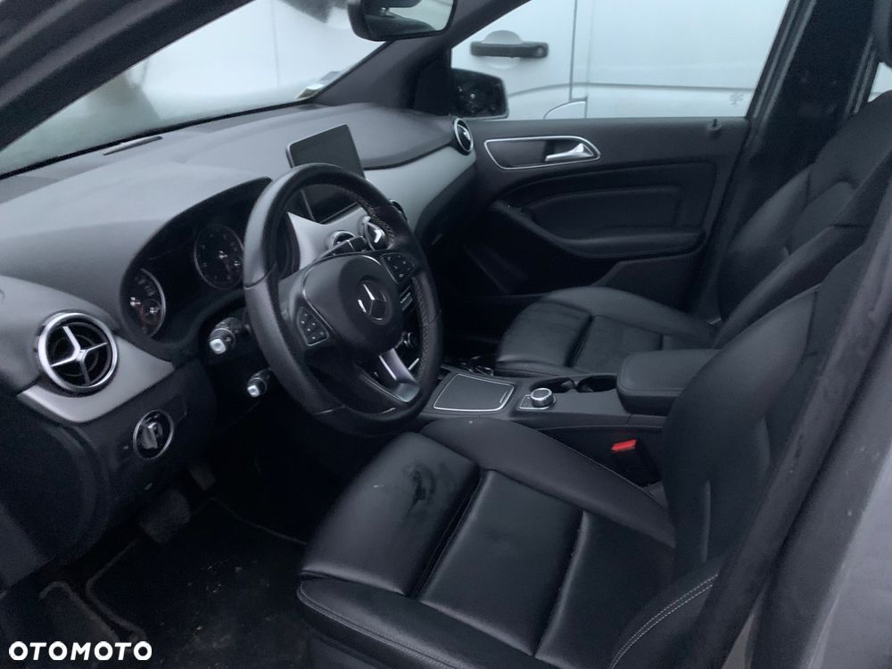 Mercedes-Benz Klasa B 200 d 7G-DCT UrbanStyle Edition - 4