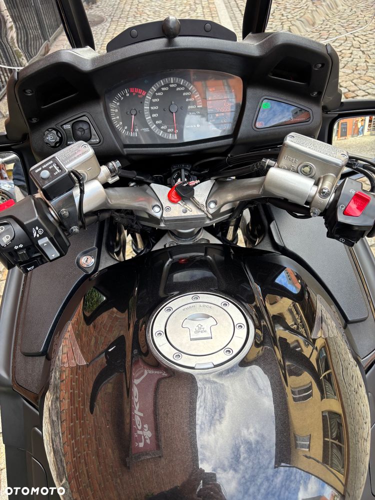 Honda ST - 6