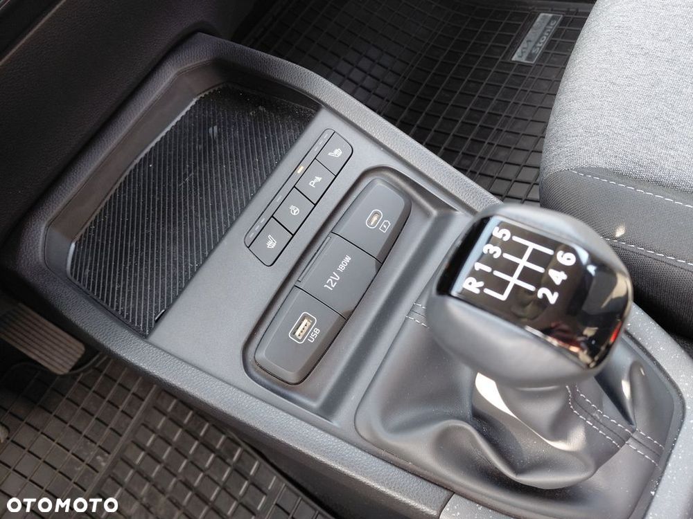Kia Stonic 1.0 T-GDI M - 17