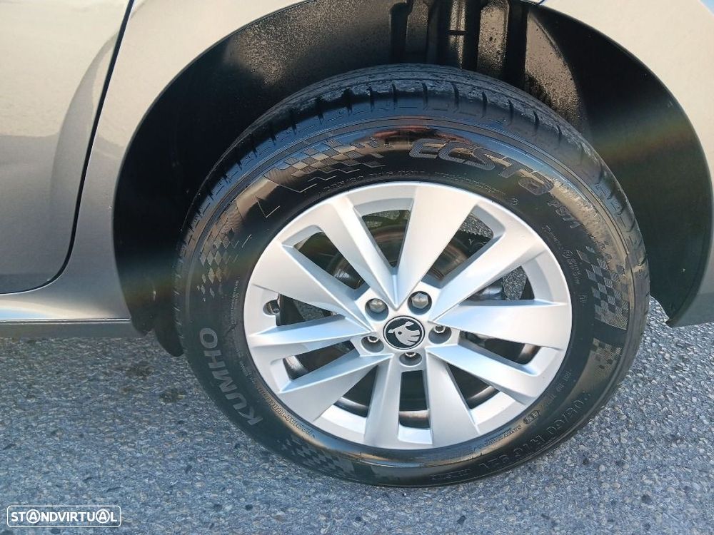 Skoda Kamiq 1.0 TSI Selection DSG - 29