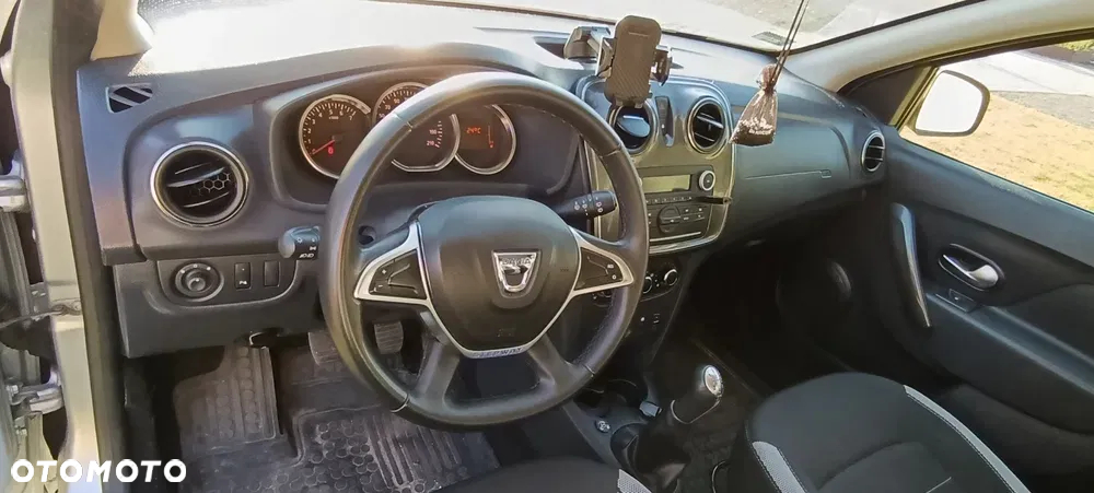 Dacia Sandero 1.0 TCe Laureate S&S - 3