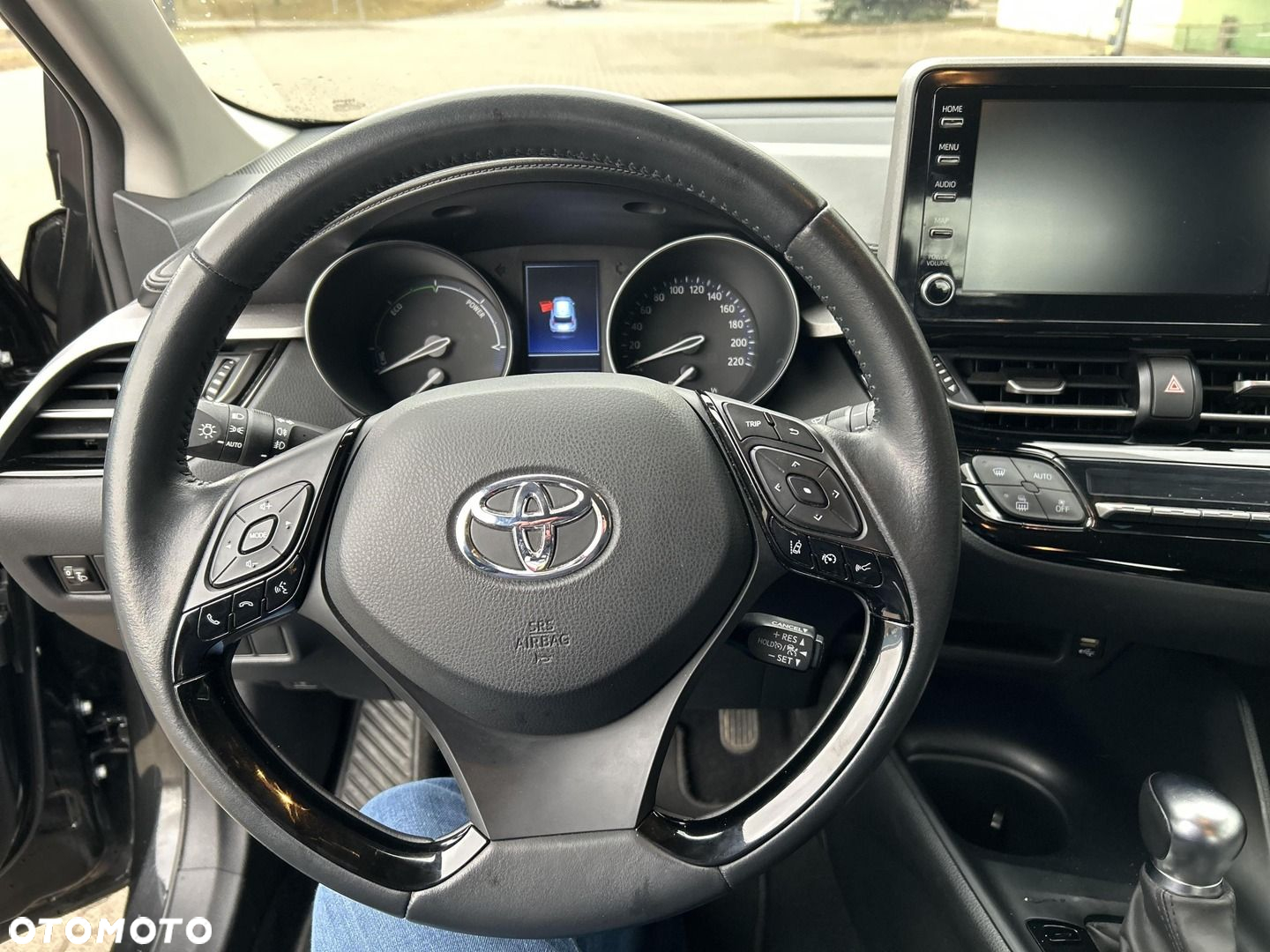 Toyota C-HR - 16
