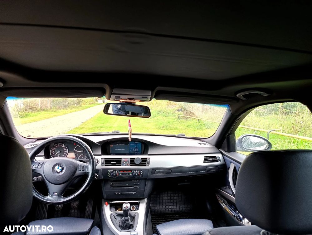 BMW Seria 3 320d DPF Touring Edition Fleet - 11
