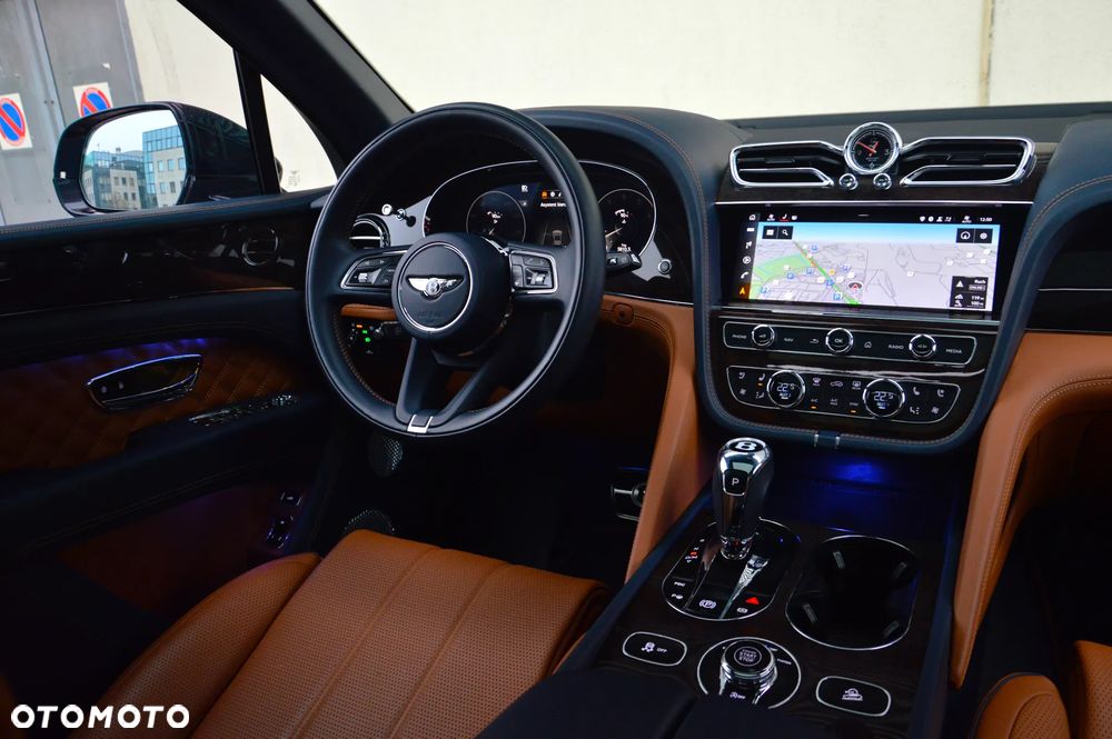 Bentley Bentayga V8 - 26